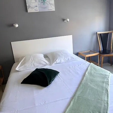 Le Bon Soleil Hotel *