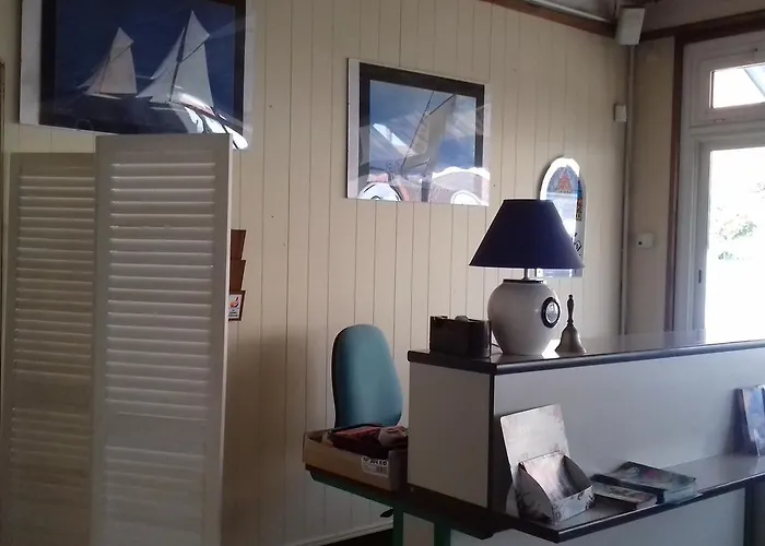 Le Bon Soleil Hotel *